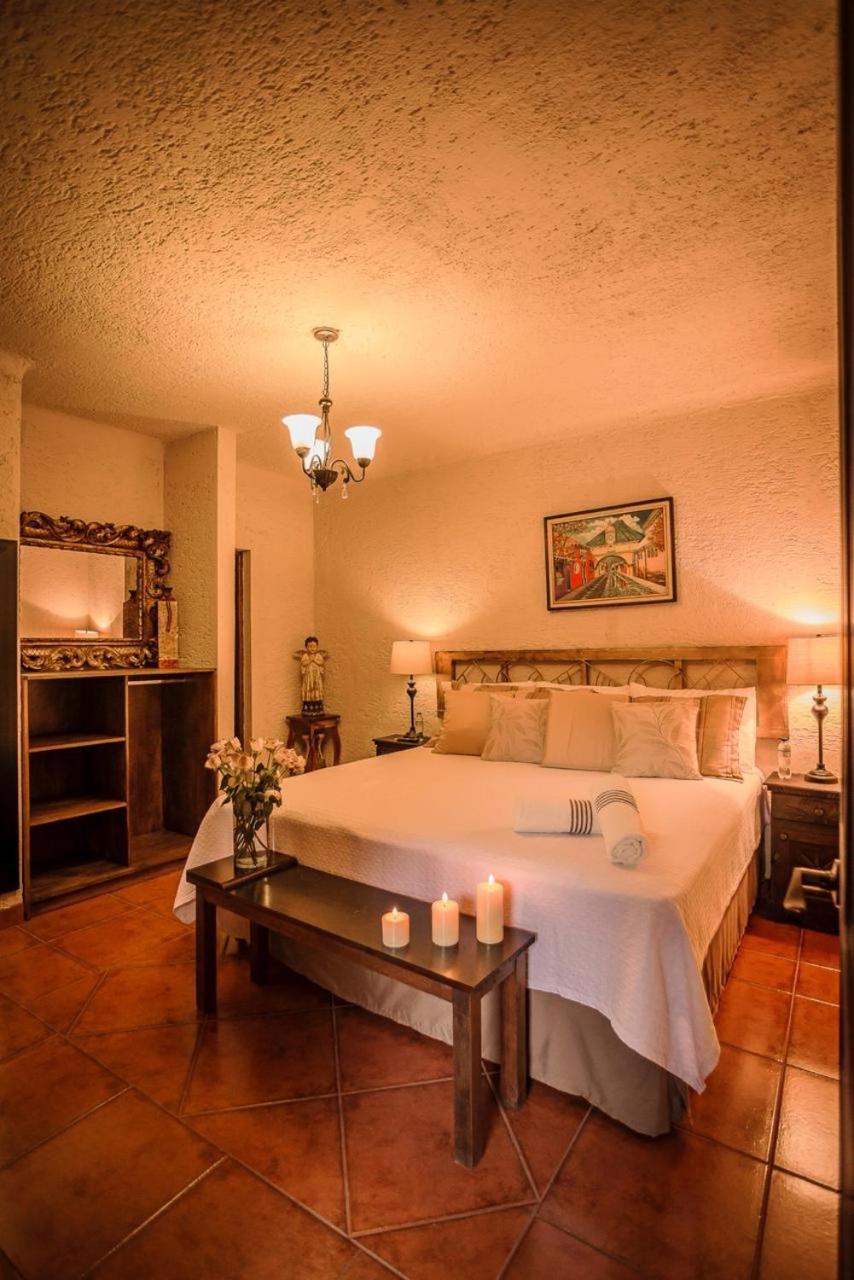 Hotel Mansion Del Rey Antigua ภายนอก รูปภาพ